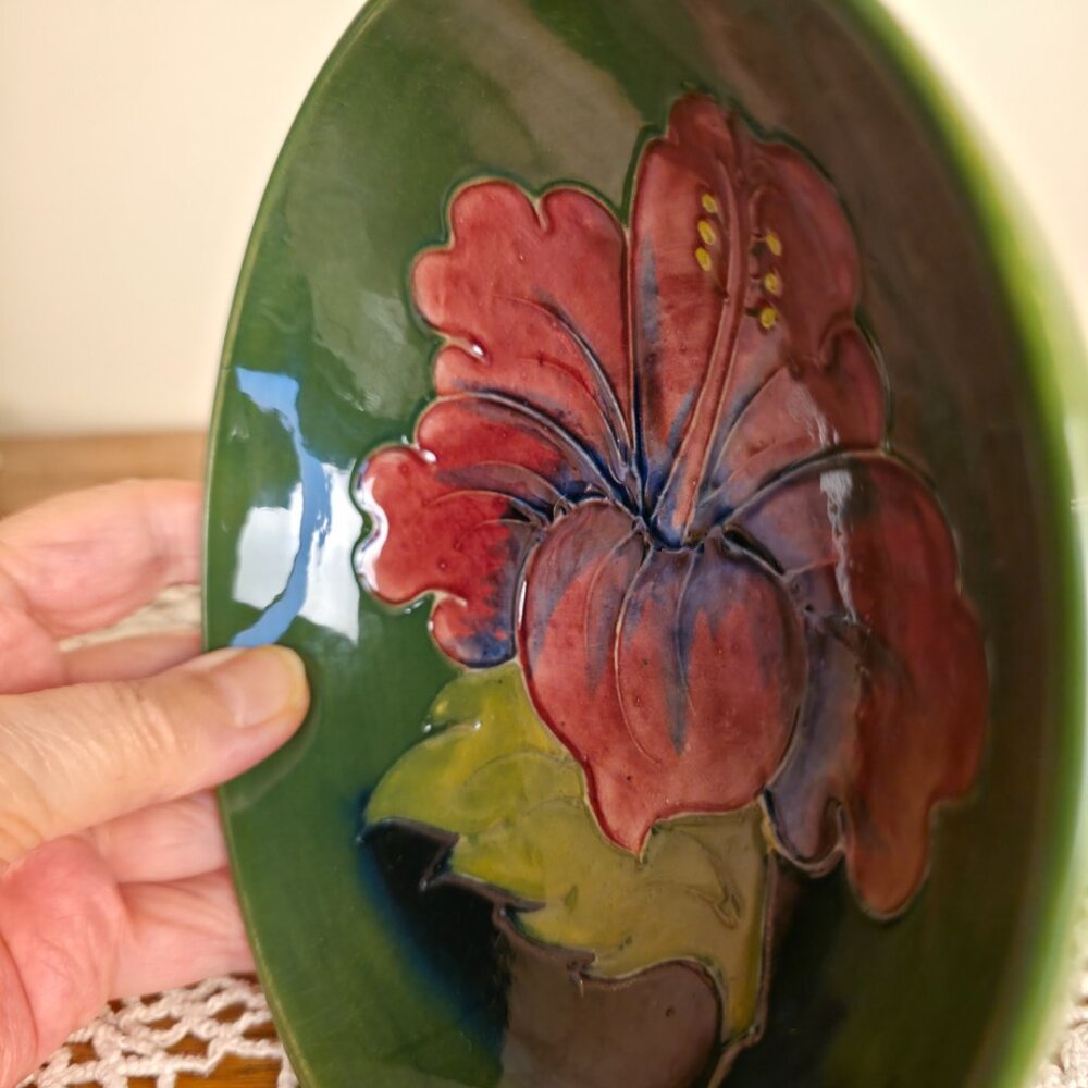 Vintage Moorcroft Hibiscus Art Pottery Bowl - Picture 5 of 8